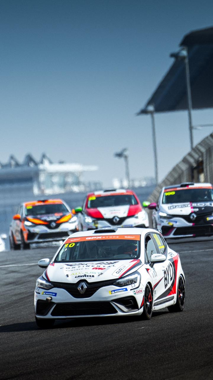 The team’s Clio, number 10, leading a pack of Clio Cup cars.